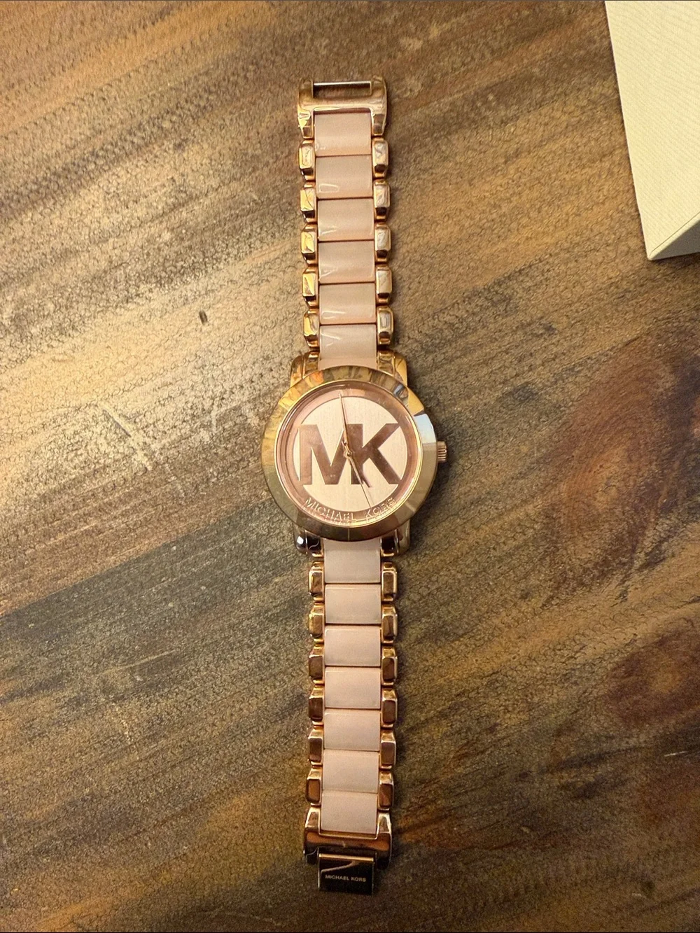 MK watch